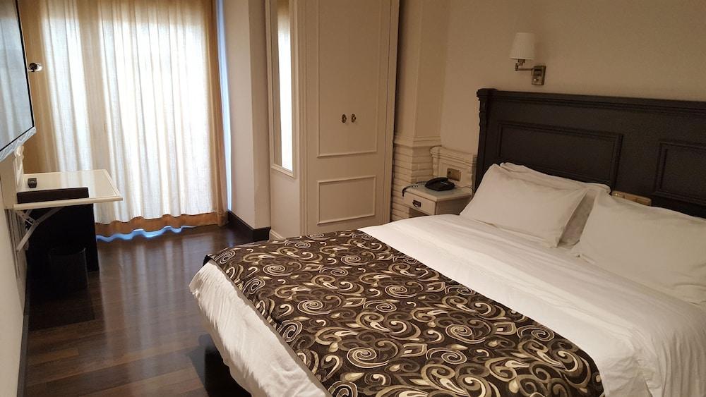 Avent Verahotel Ngoại thất bức ảnh