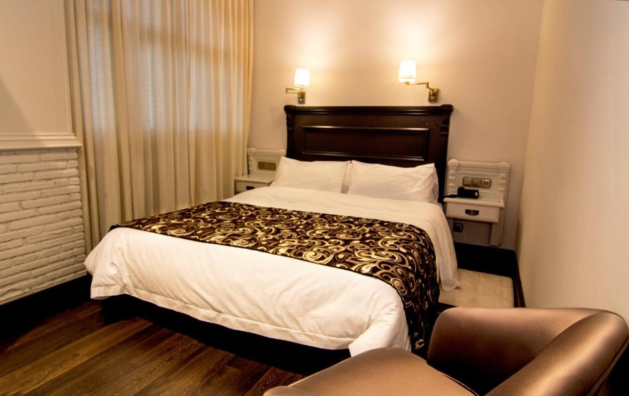 Avent Verahotel Ngoại thất bức ảnh