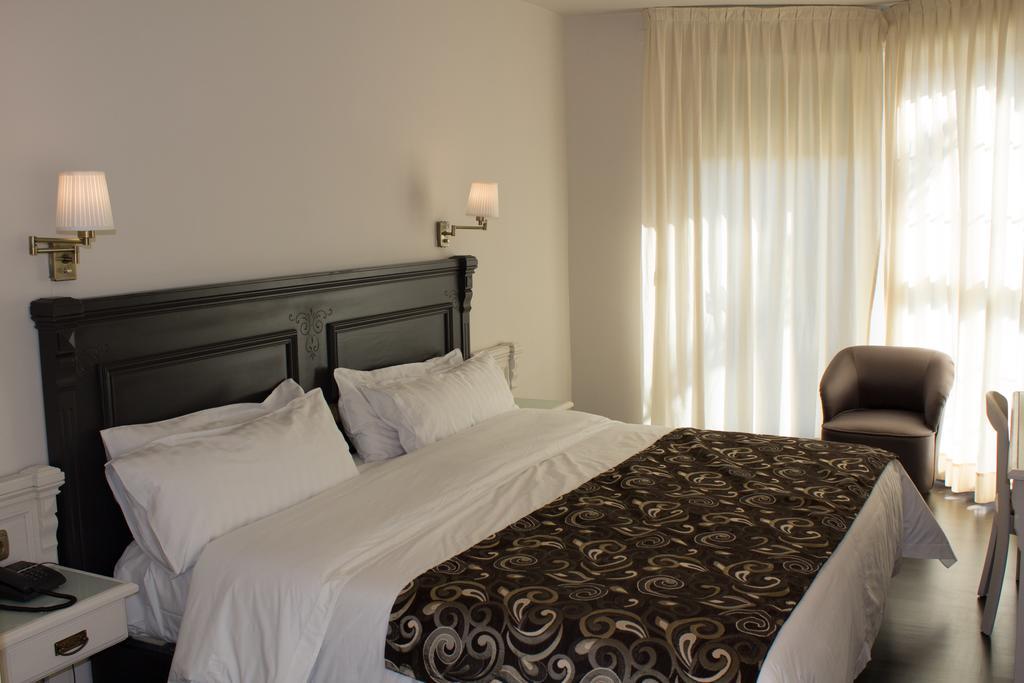 Avent Verahotel Ngoại thất bức ảnh
