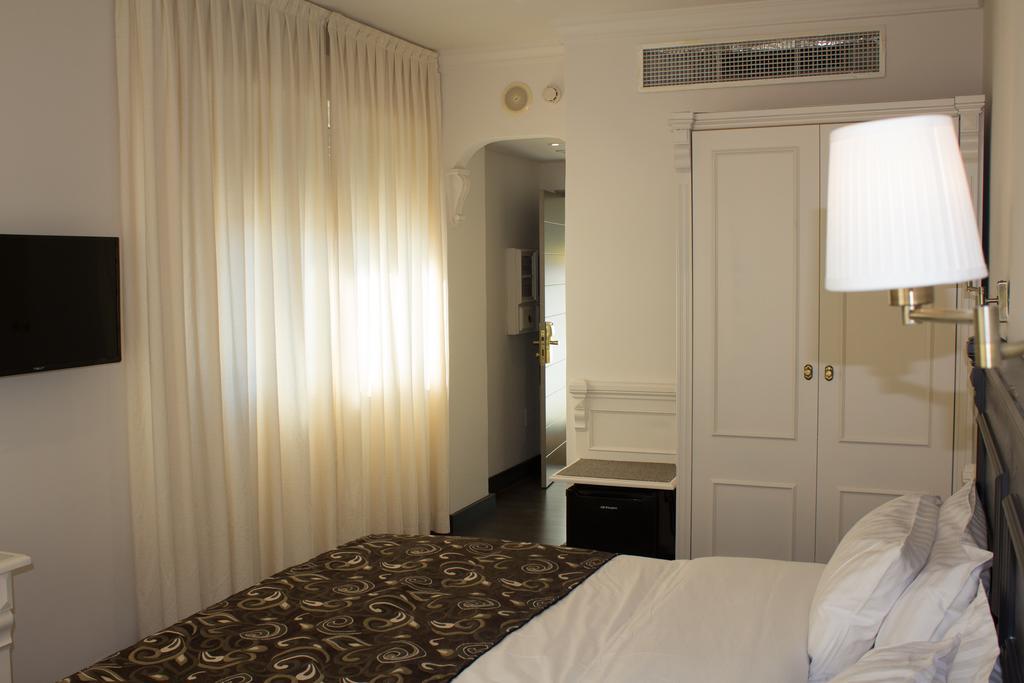 Avent Verahotel Ngoại thất bức ảnh
